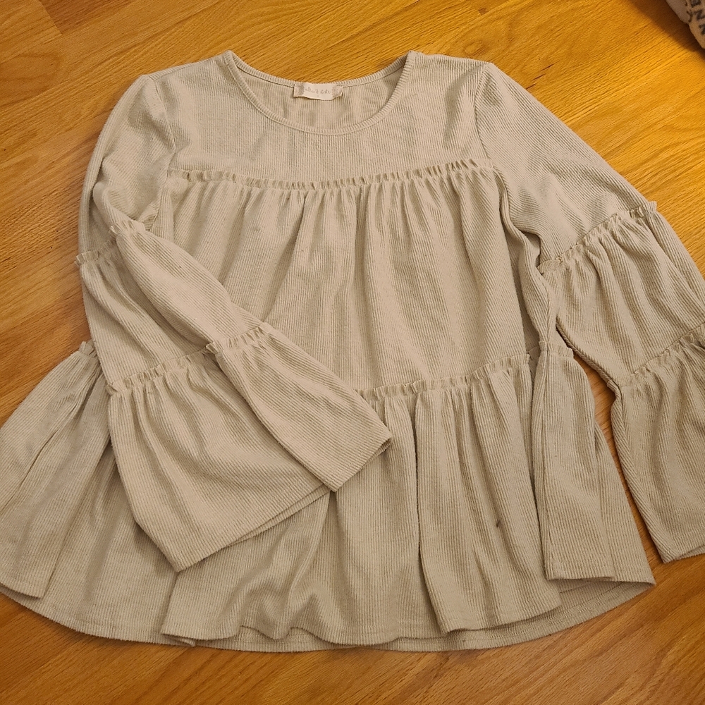 Cute long sleeve top